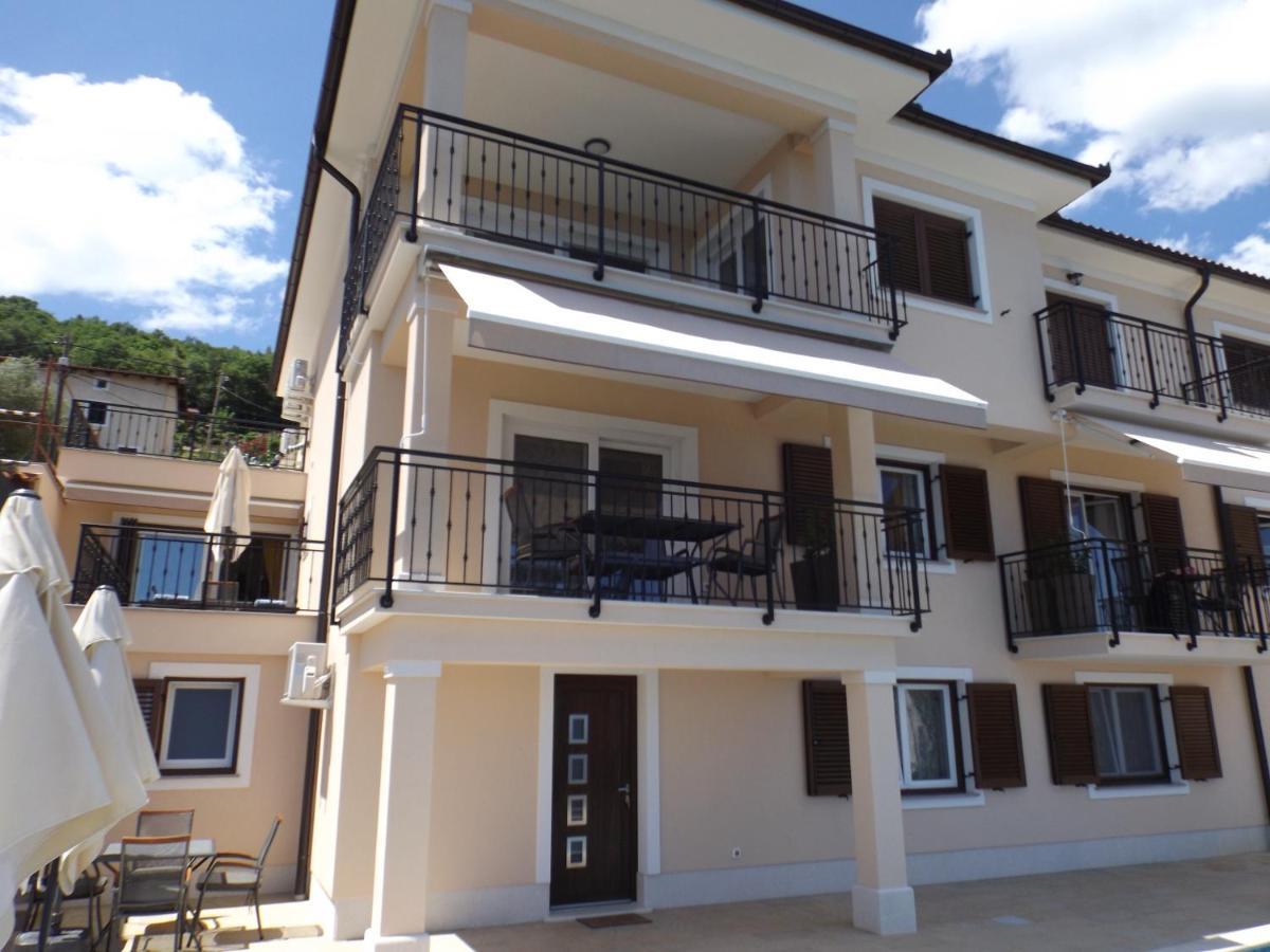 Apartments Villa Elma Moscenicka Draga Exterior photo