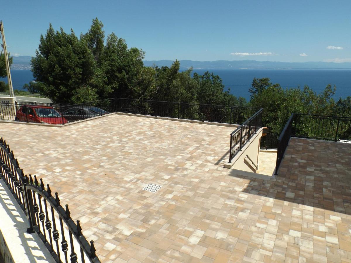 Apartments Villa Elma Moscenicka Draga Exterior photo